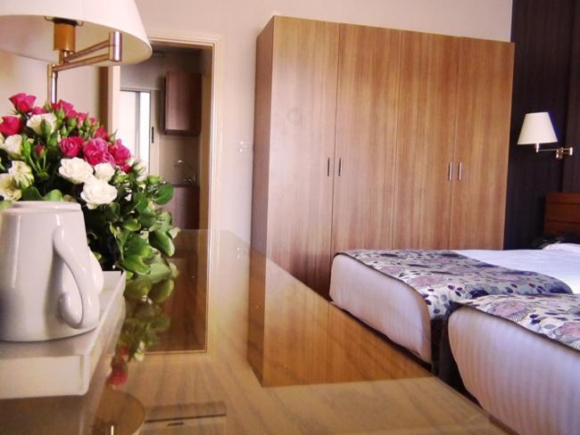 Orient Prince Hotel Beirut Habitación foto